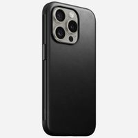 Nomad Coque Modern Leather avec MagSafe Apple iPhone 15 Pro - Noir