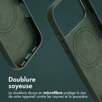 Accezz Coque arrière en cuir avec MagSafe Apple iPhone 18 Pro / 17 Pro - Cedar Green