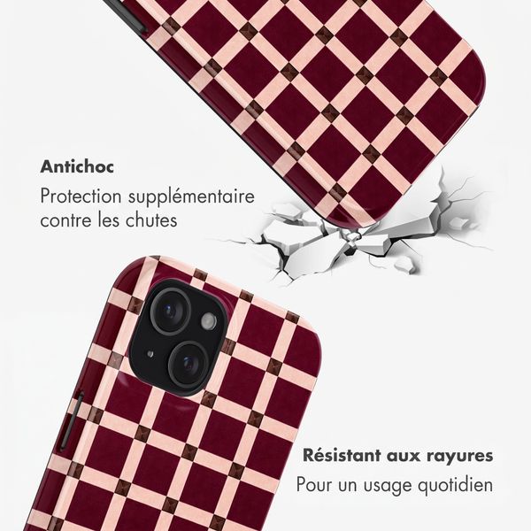 Selencia Coque arrière Vivid Apple iPhone 15 - Check This Burgundy