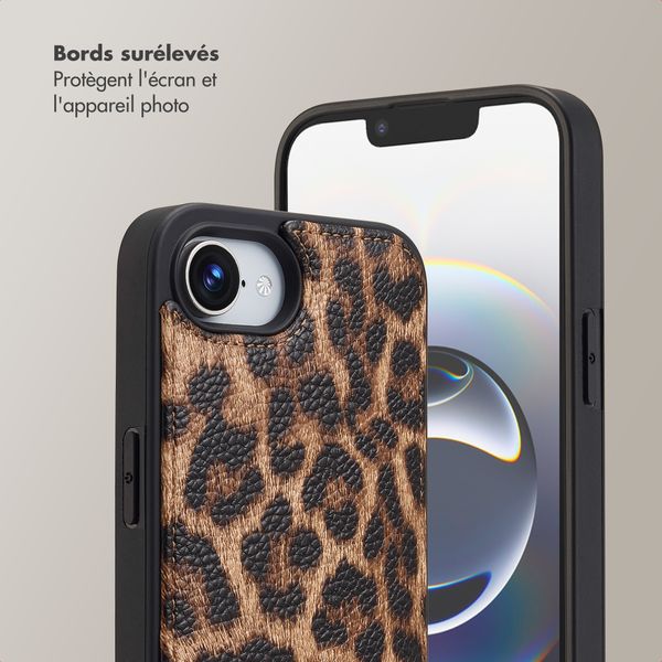 Selencia Coque de télephone Nova avec cordon et porte-cartes Apple iPhone 17e / 16e - Leopard