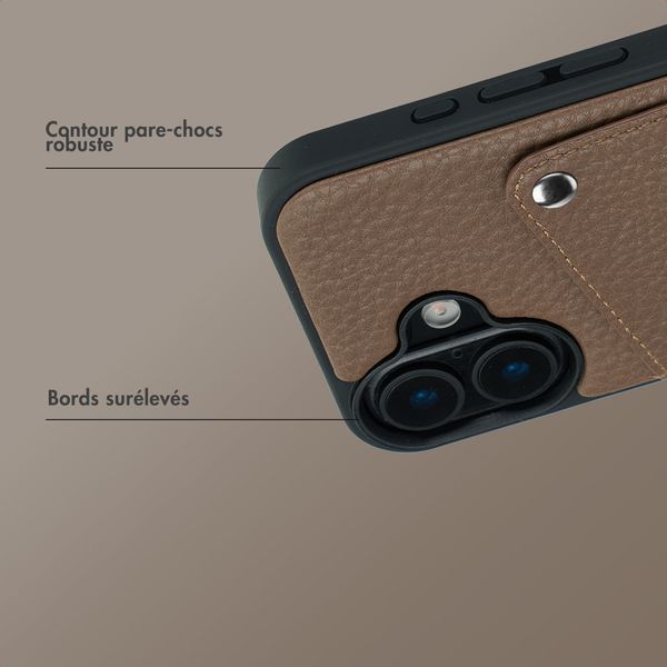 Selencia Coque Riva avec porte-cartes Apple iPhone 16 - Mocha Brown