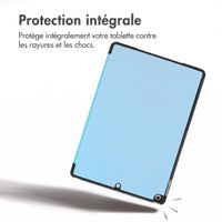 imoshion Coque tablette Trifold Apple iPad 9 (2021) 10.2 pouces / iPad 8 (2020) 10.2 pouces / iPad 7 (2019) 10.2 pouces - Bleu clair