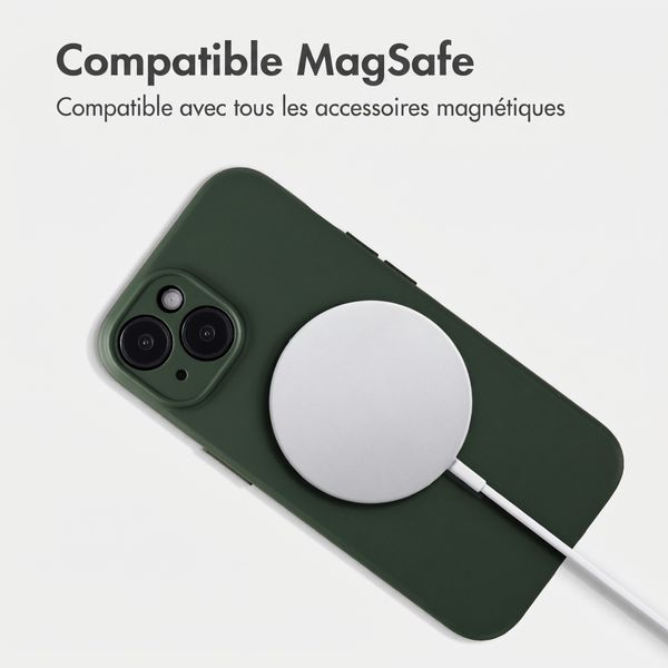 Accezz Coque Grip avec MagSafe Apple iPhone 15 - Vert foncé