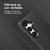 Accezz Coque arrière en cuir avec MagSafe Samsung Galaxy S25 - Onyx Black