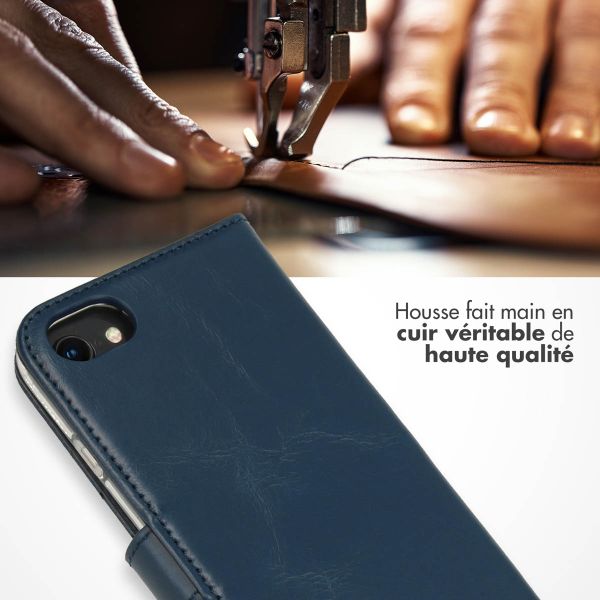 Selencia Étui portefeuille en cuir véritable Apple iPhone SE (2022 / 2020) / 8 / 7 / 6(s) - Bleu