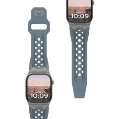 UAG Bracelet Monarch en silicone Apple Watch | 44/45/46/49 mm - Cloud Blue/Titanium