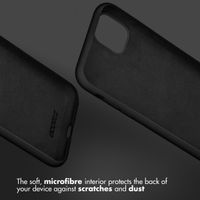 Accezz Coque Liquid Silicone Apple iPhone 13 Pro - Noir