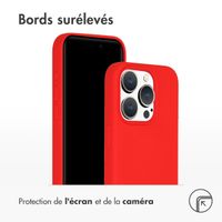 Accezz Coque Liquid Silicone Apple iPhone 15 Pro - Rouge