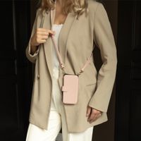 Selencia Étui Riva avec MagSafe et cordon de téléphone Apple iPhone 17 - Old Pink