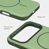 imoshion Coque arrière Color avec Thin MagSafe Ring Apple iPhone 17 Pro Max - Vert foncé